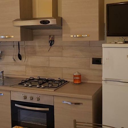 Casa Arancio Apartment ตาร์กวิเนีย ภายนอก รูปภาพ